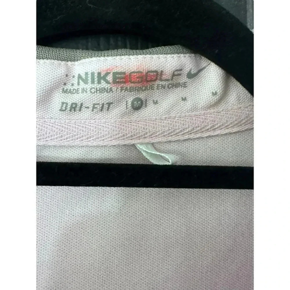 Nike Golf Dri-Fit pink White Short Sleeve Button Up Polo Shirt Size Medium - Picture 6 of 8